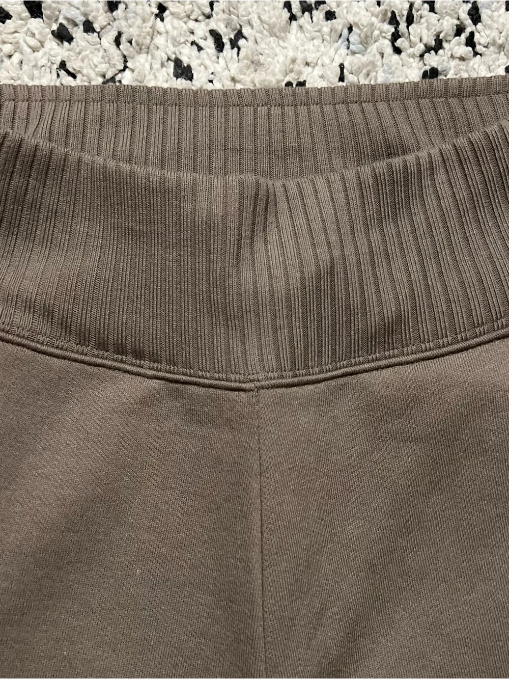 Alo Yoga Serenity Wide Leg Sweatpants Brown Cozy Comfortable Women’s Athleisure